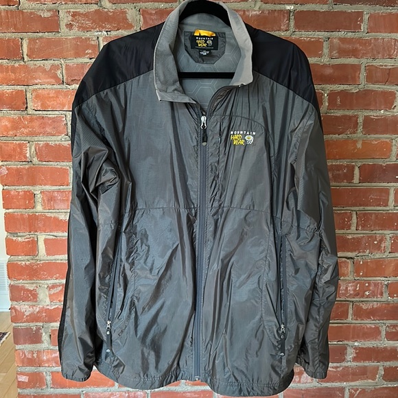 Men’s Mountain Hardware Lightweight Jacket - Picture 1 of 3
